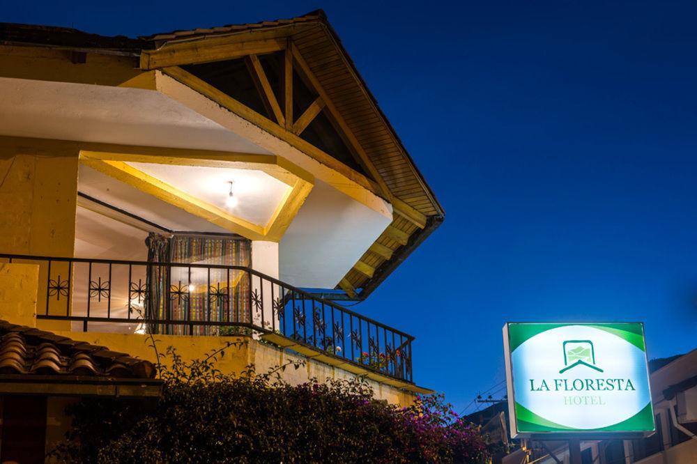 La Floresta Hotel Baños Exteriör bild
